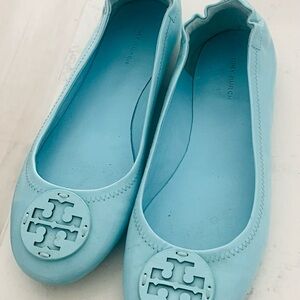EUC Tory Burch Blue Leather Flats with leather Logo